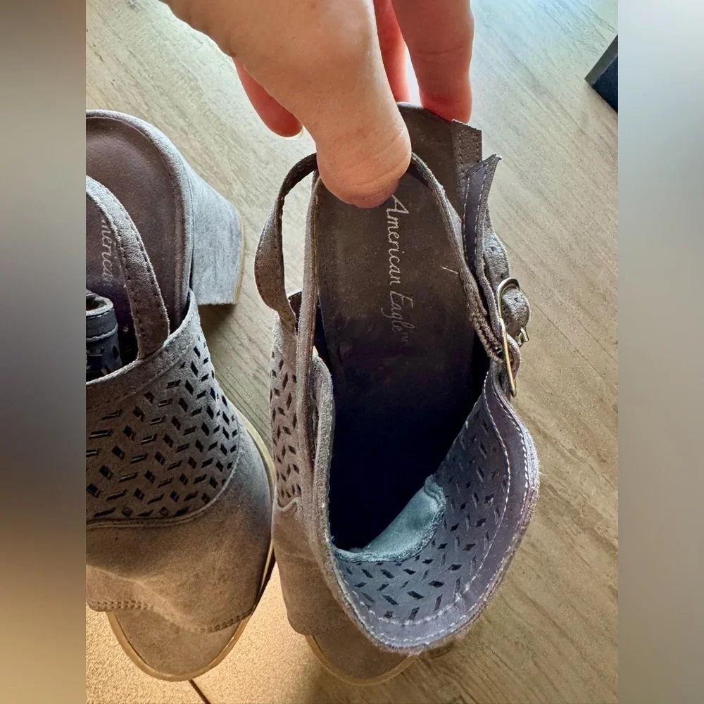 American Eagle by Payless Grey Cutout Heels - Picture 3 of 5